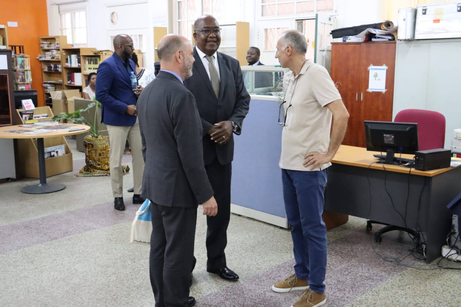 Itália reafirma compromisso no apoio às universidades moçambicanas