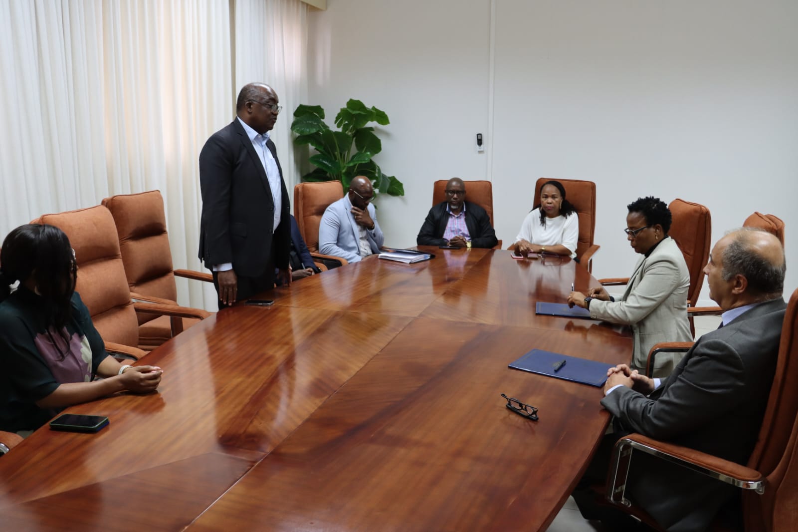 Mercado de capitais entra na UP-Maputo pela mão da Finantia e FEG 