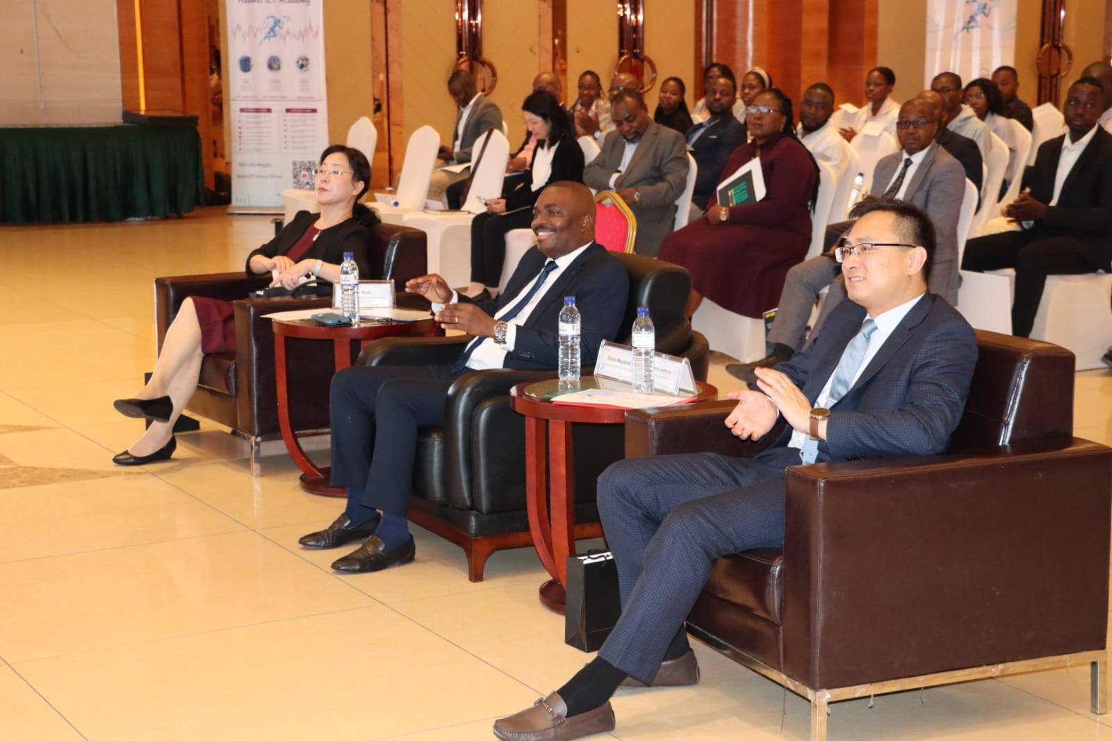 Huawei Distingue Instituições em Matéria das TIC. UP-Maputo reconhecida na ocasião