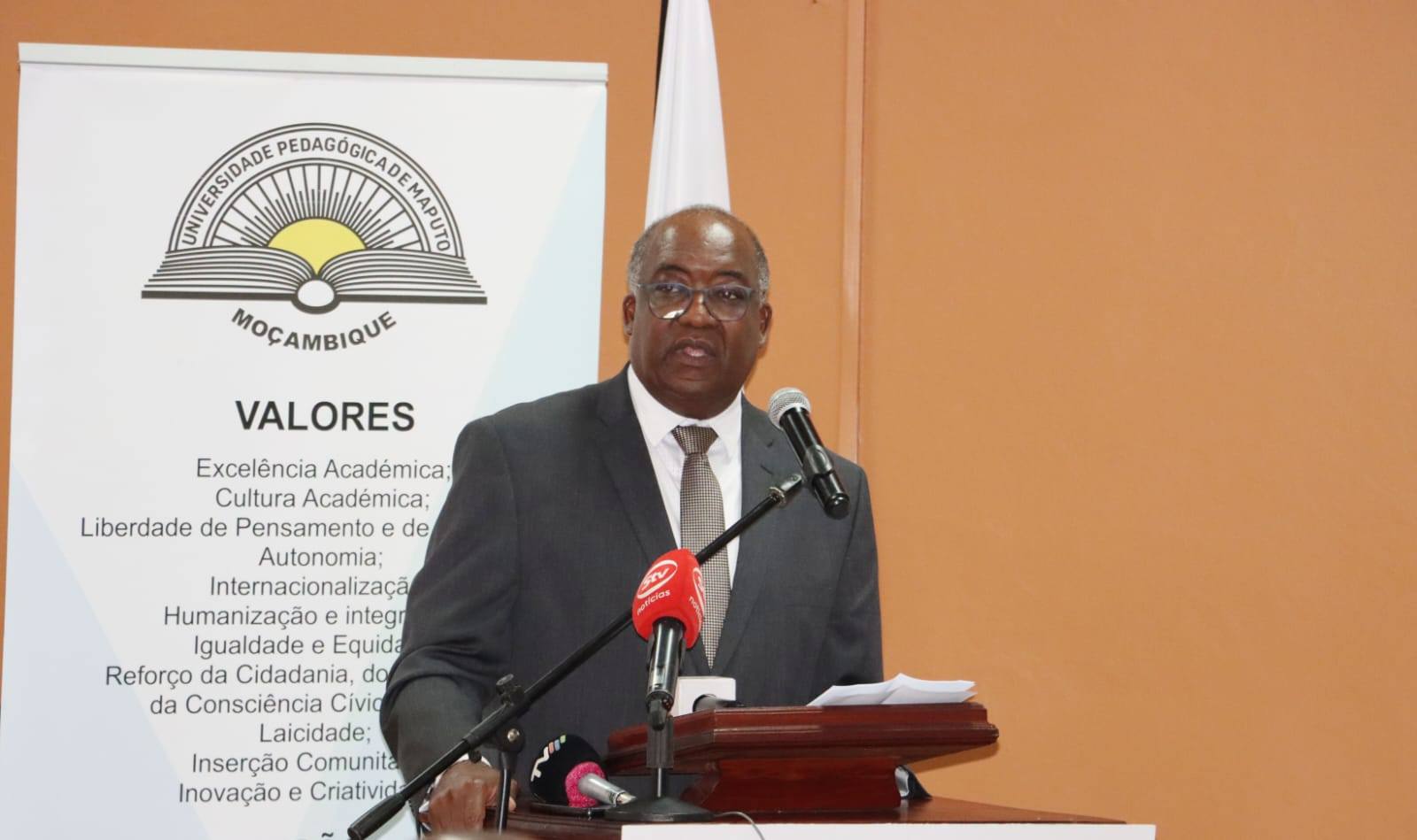 DESPORTO É UMA FERRAMENTA DE CONSTRUÇÃO DE PONTES