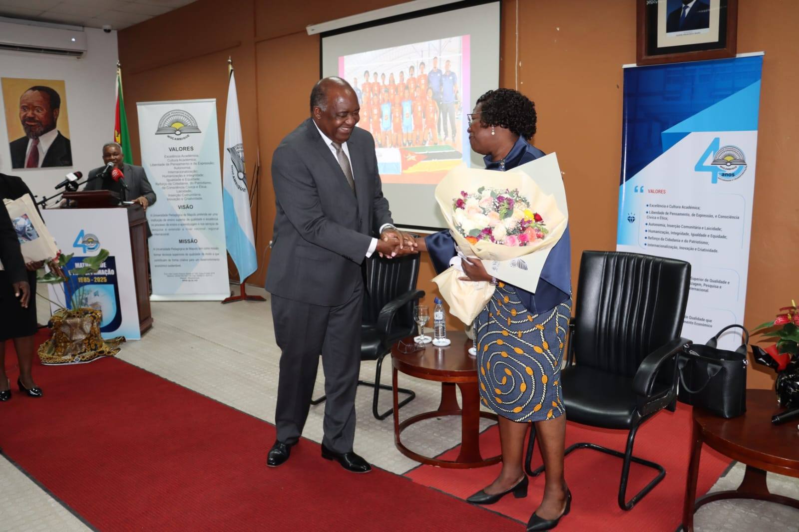 DESPORTO É UMA FERRAMENTA DE CONSTRUÇÃO DE PONTES