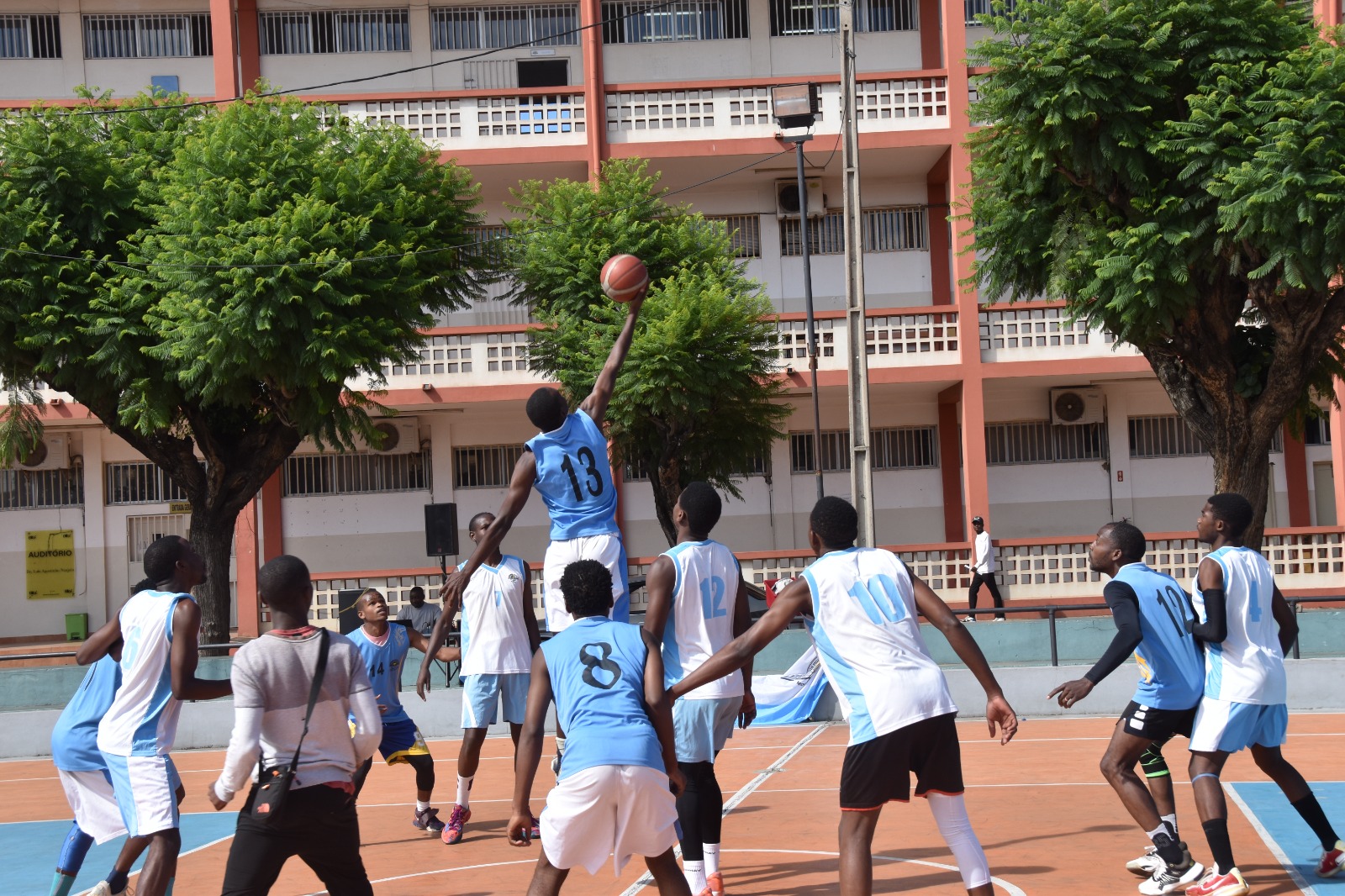 Emoção Marca o Enceramento da Liga UP-Maputo 2025